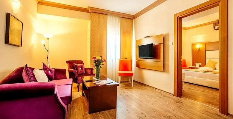 City Royal Hotel & Casino · HAVUZ