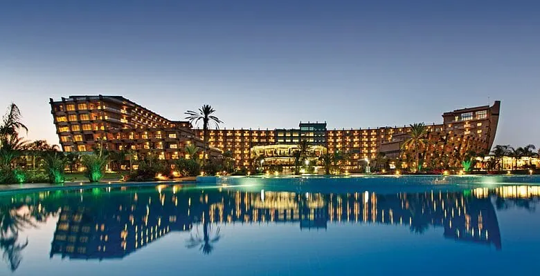 Noah's Ark Deluxe Hotel & Casino